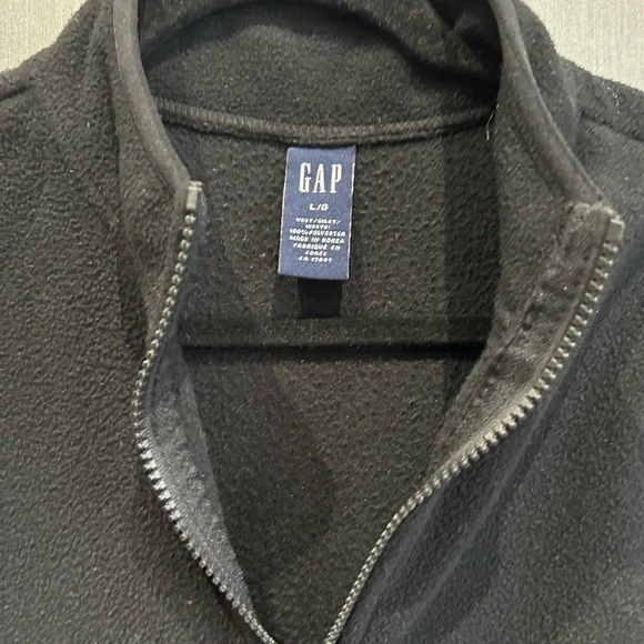 Fleece vest - Picture 4 of 4